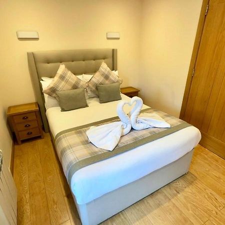 Waverley Inn Holiday Apartments Інвернесс Екстер'єр фото