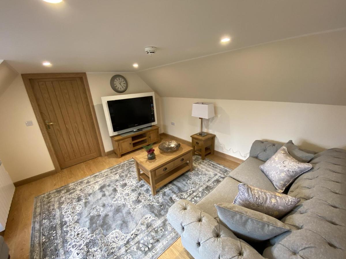 Waverley Inn Holiday Apartments Інвернесс Екстер'єр фото