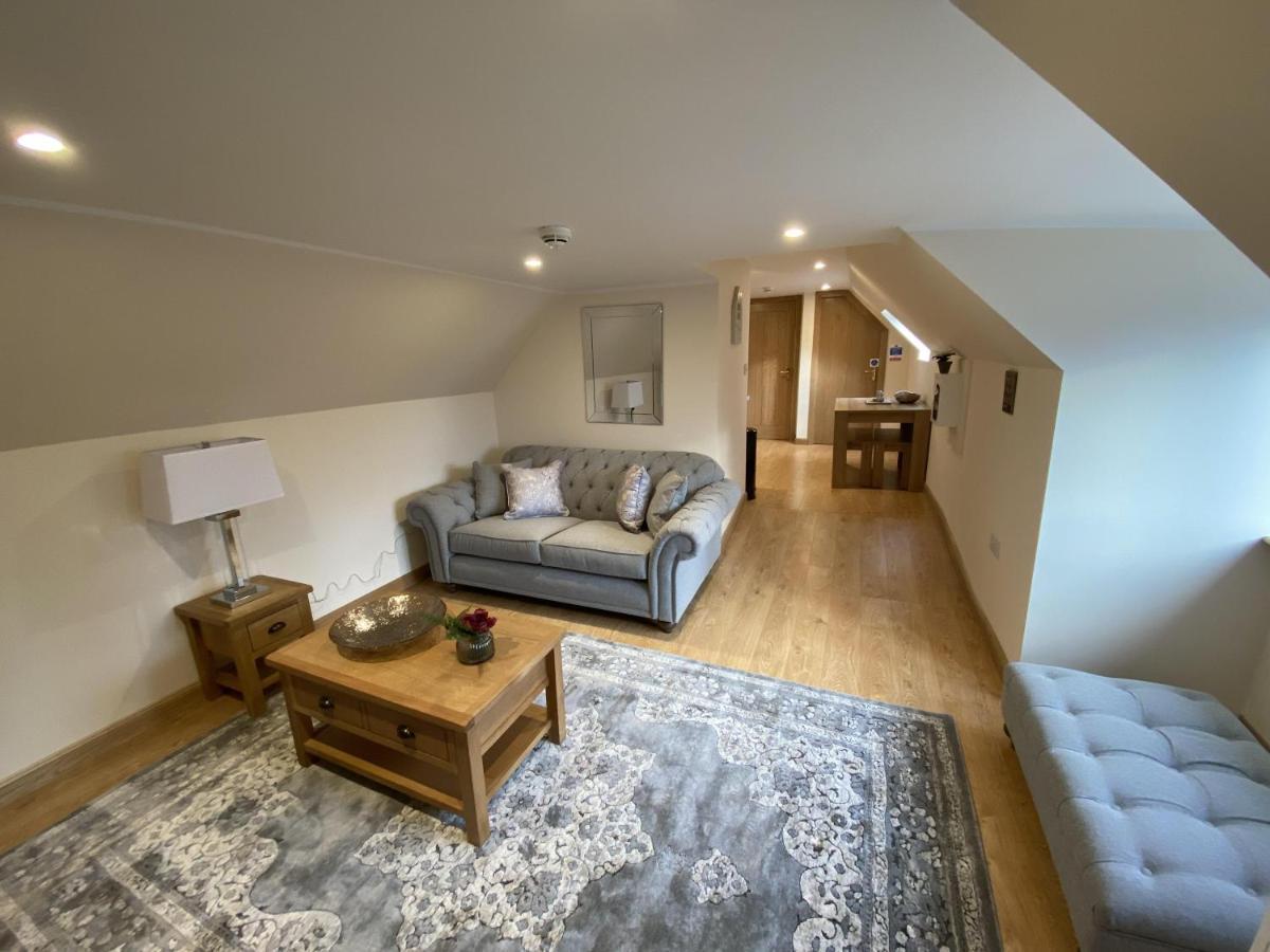 Waverley Inn Holiday Apartments Інвернесс Екстер'єр фото
