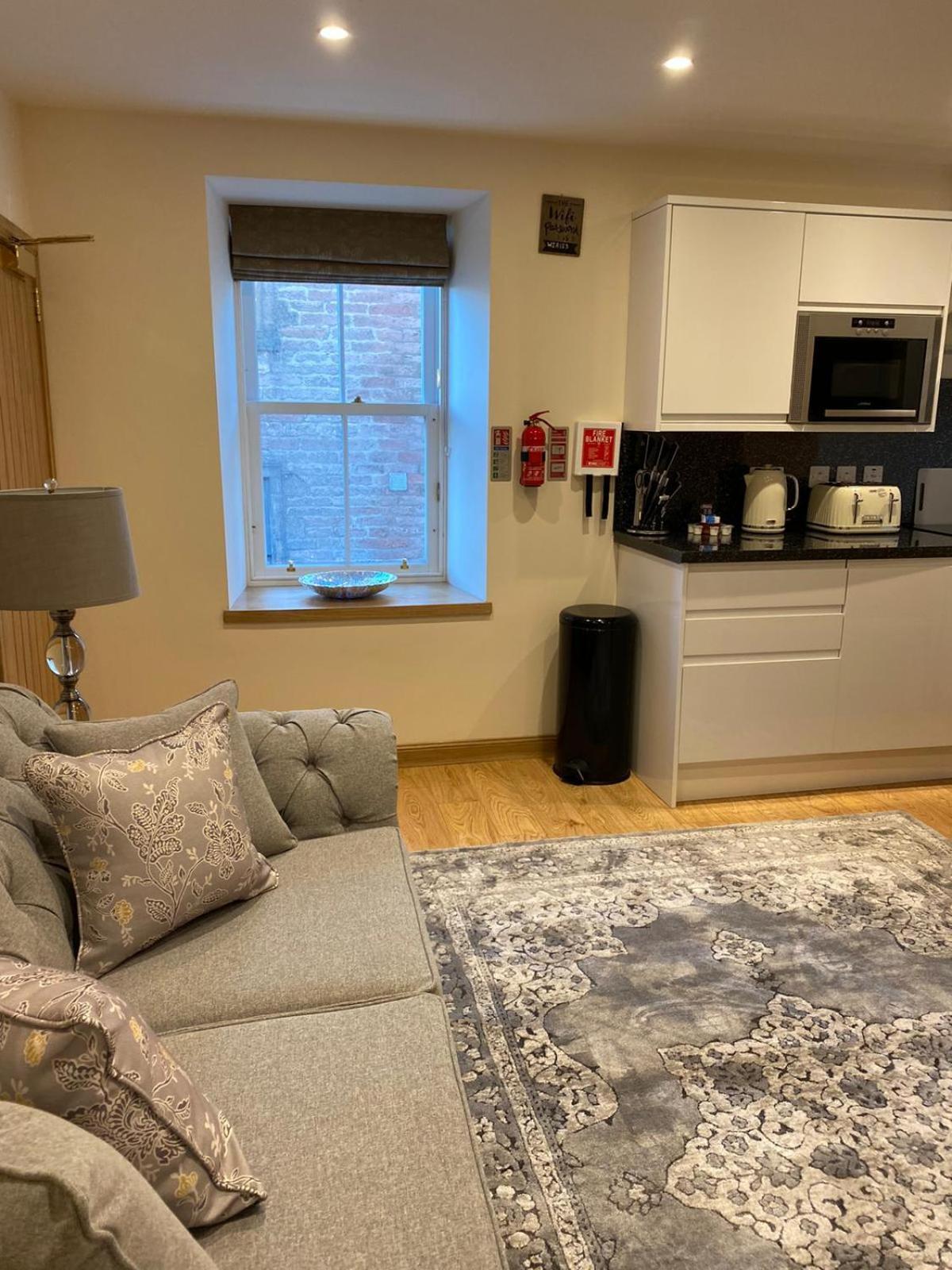 Waverley Inn Holiday Apartments Інвернесс Номер фото