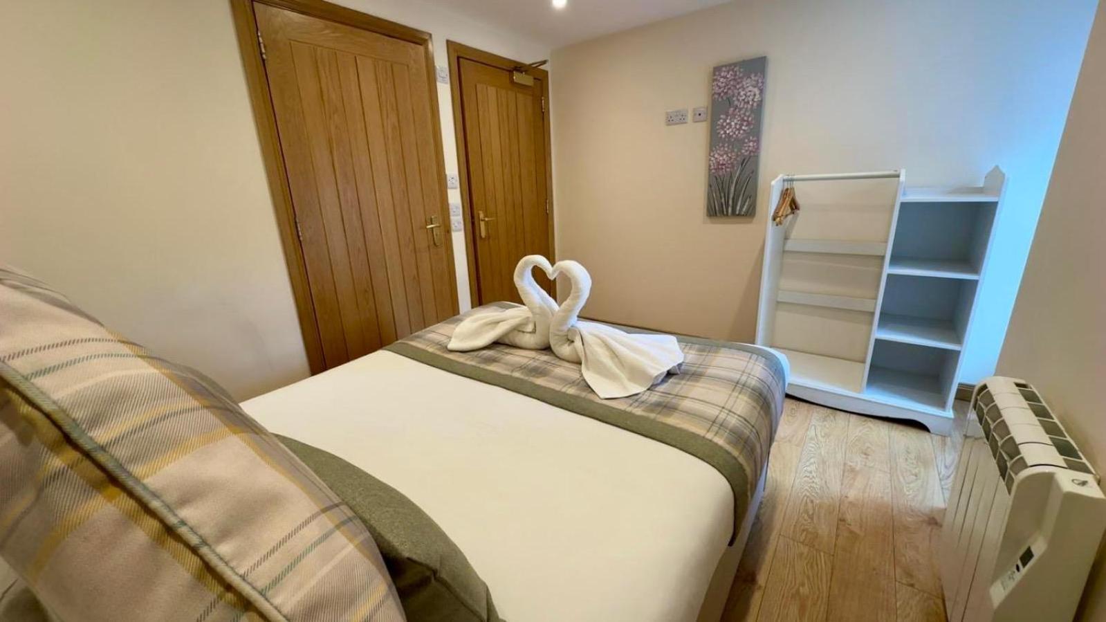 Waverley Inn Holiday Apartments Інвернесс Екстер'єр фото