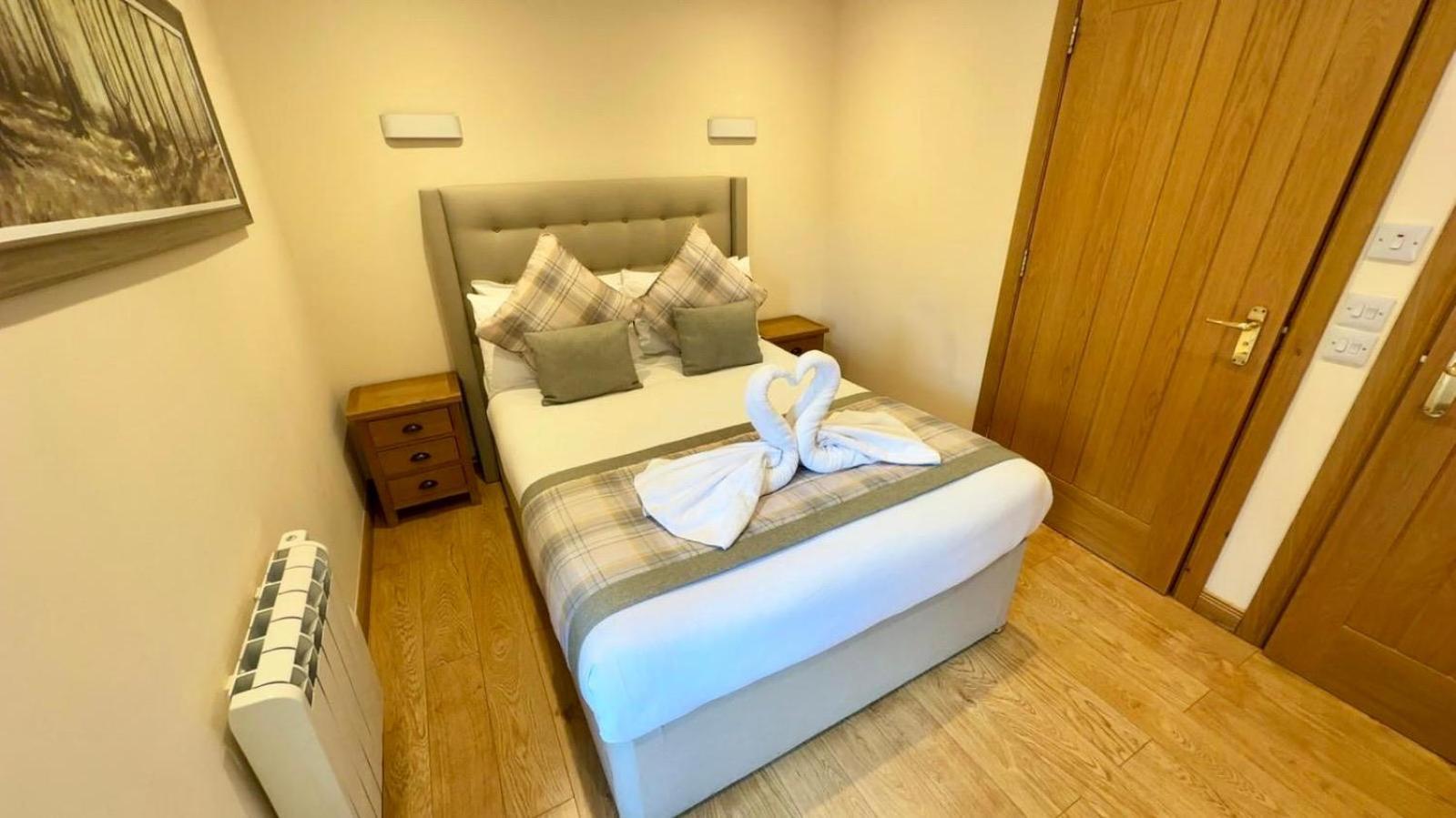 Waverley Inn Holiday Apartments Інвернесс Екстер'єр фото