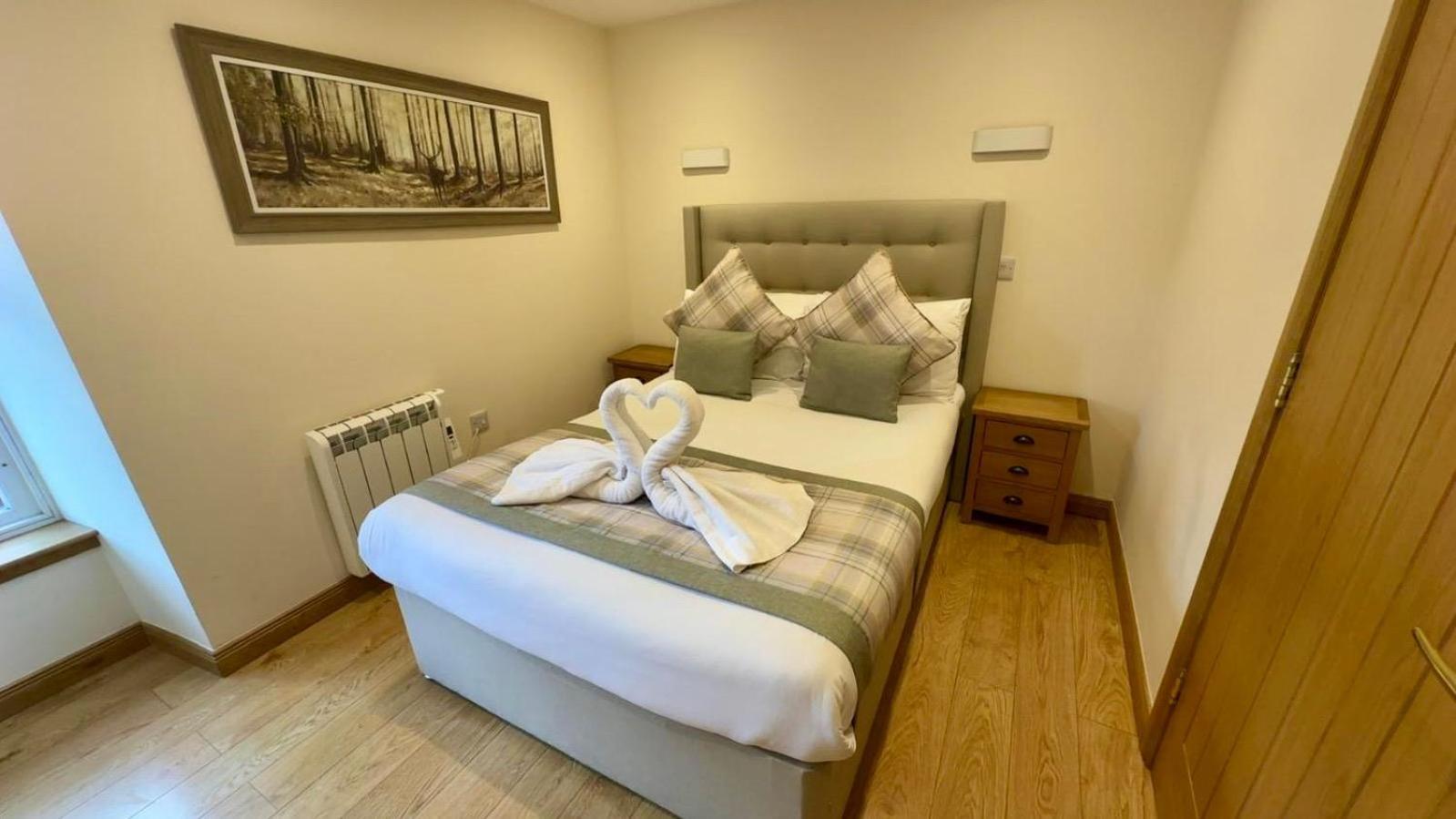 Waverley Inn Holiday Apartments Інвернесс Екстер'єр фото